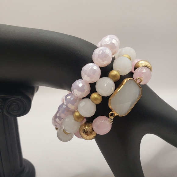 Erimish Set of 3 Hues of Pink Glass Beaded Stretchy Bracelets - Picture 6 of 11